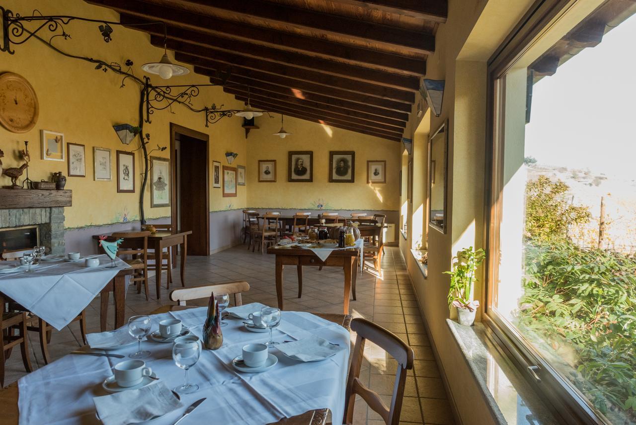 Cadgal - Tenuta Valdivilla Santo Stefano Belbo Exterior photo